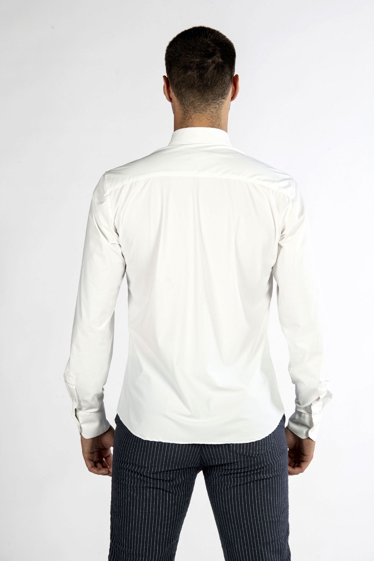 Camicia uomo in lino bianco back