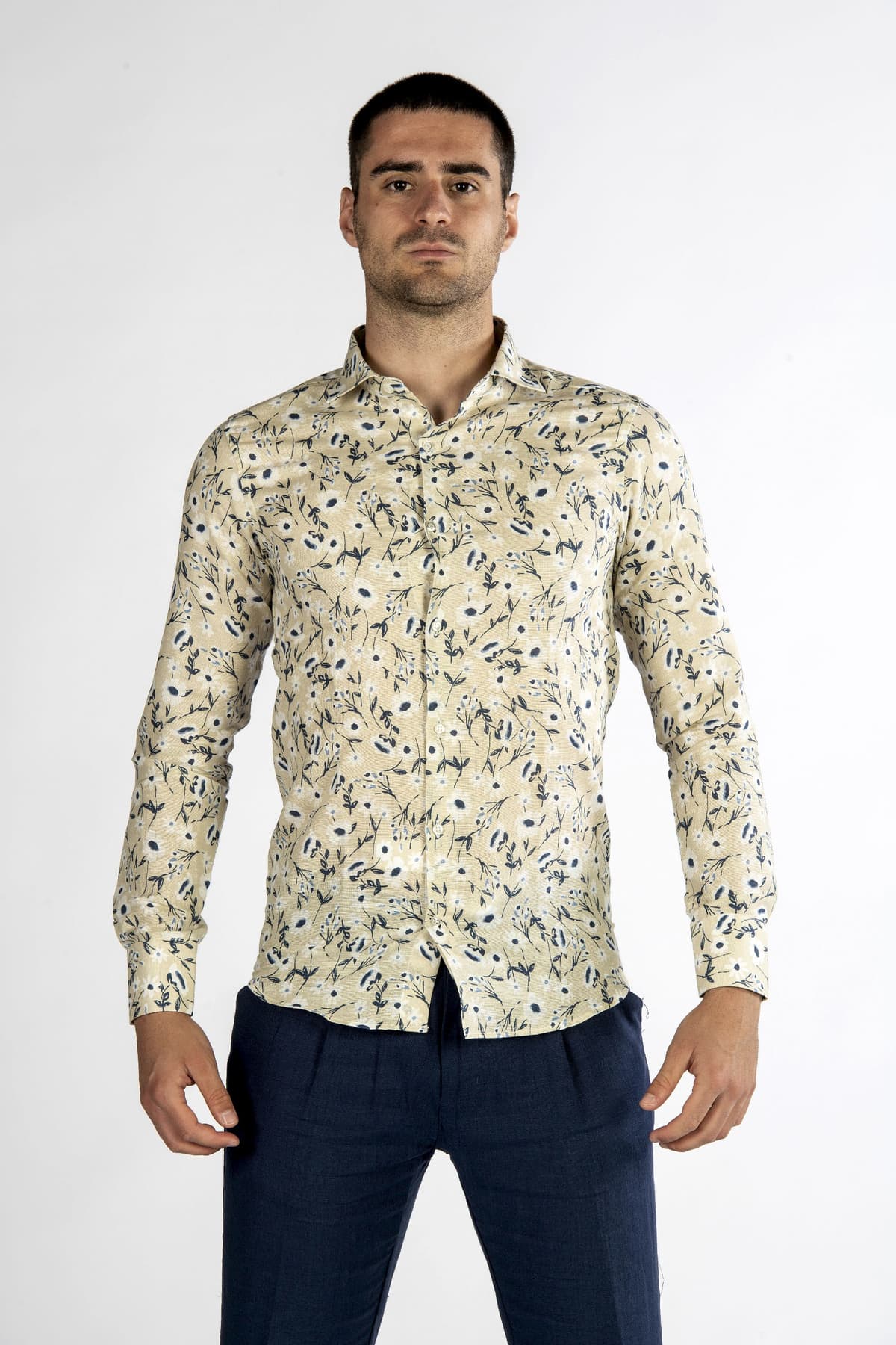Camicia uomo in lino fantasia fiore beige front