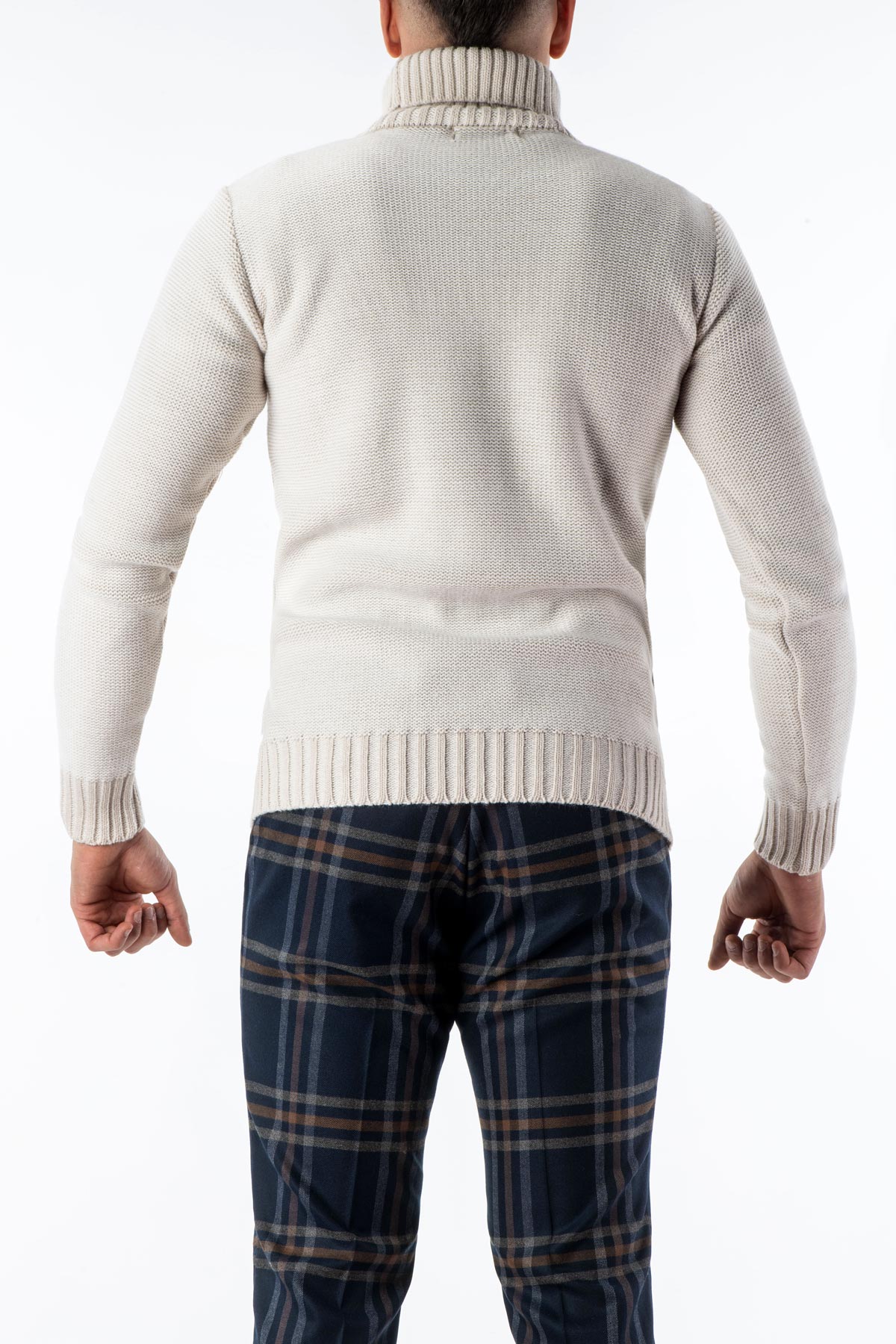 Turtle-Neck Sweater in a wool blend