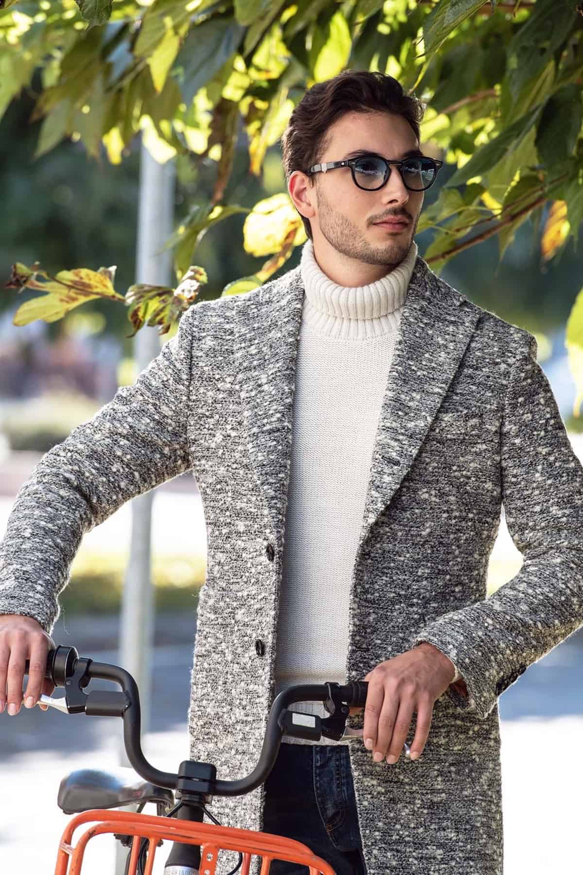 Volgograd raw wool coat