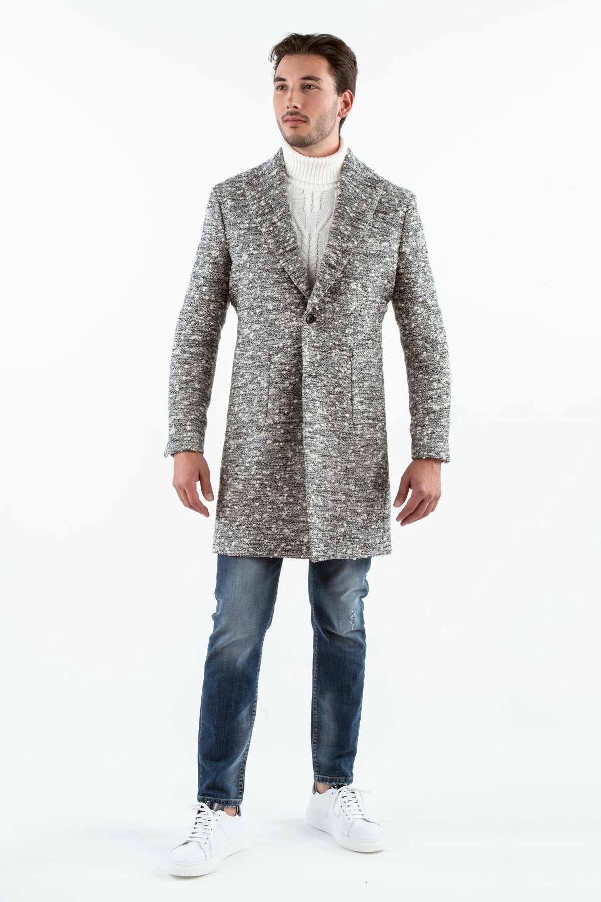 Volgograd raw wool coat