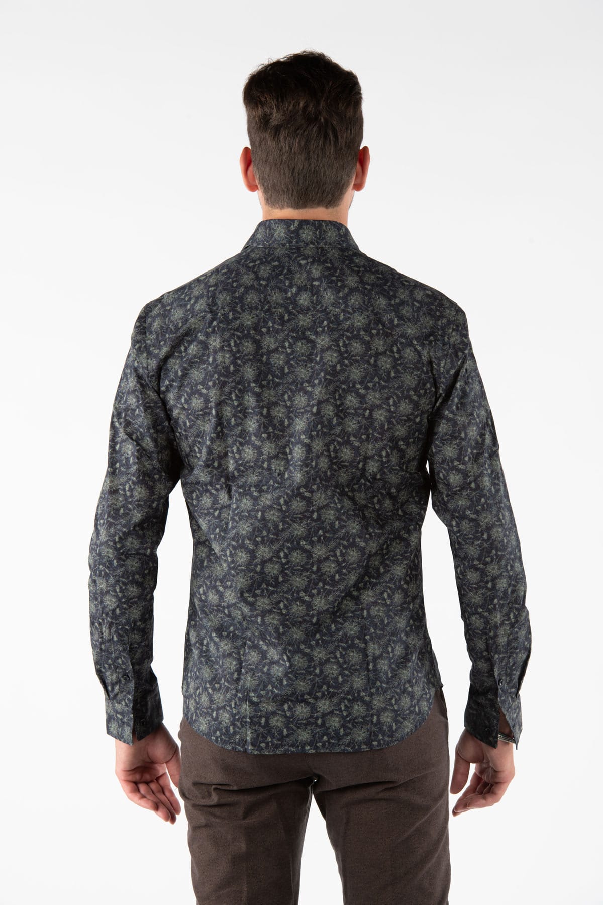 Casual patterned men's shirt
