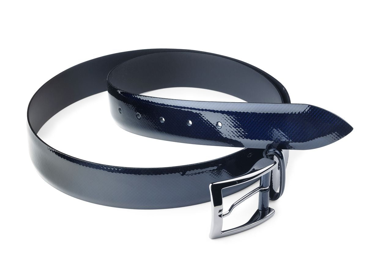 Diamond effect leather belt