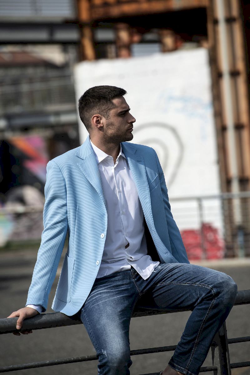 giacca uomo azzurra outside